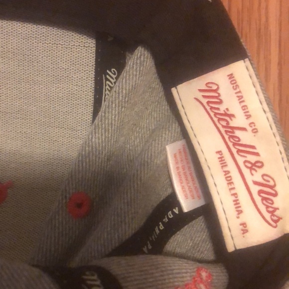 Bulls Hat - Picture 2 of 3